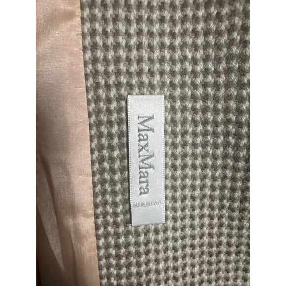 MaxMara Houndstooth Wool Blend Blazer -(AS IS) - Picture 6 of 9